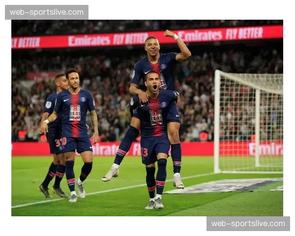 摩纳哥2-1朗斯取联赛三连胜，积分榜上紧追巴黎