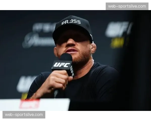 UFC格斗之夜伦敦站阵容公布，主场新星帕迪·平布雷特领衔